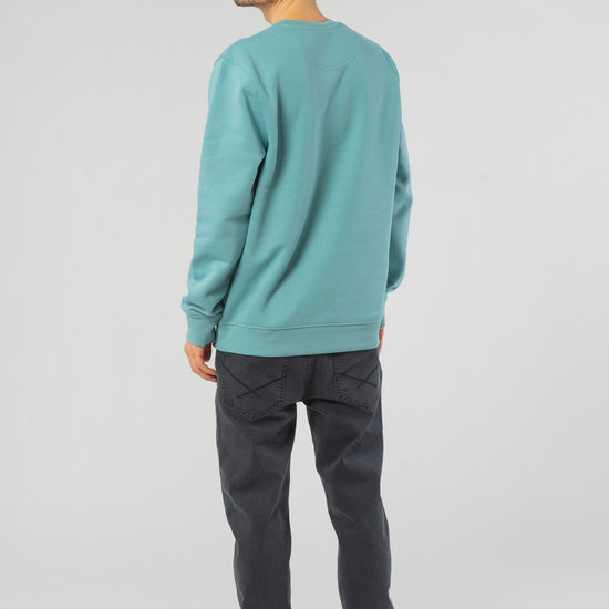 M-STSU823-Standard-Sweatshirt-aus-Bio-Baumwolle-Bio-Faire-Kleidung-Herren-TITULUS-Teal-Monstera-Vorne1