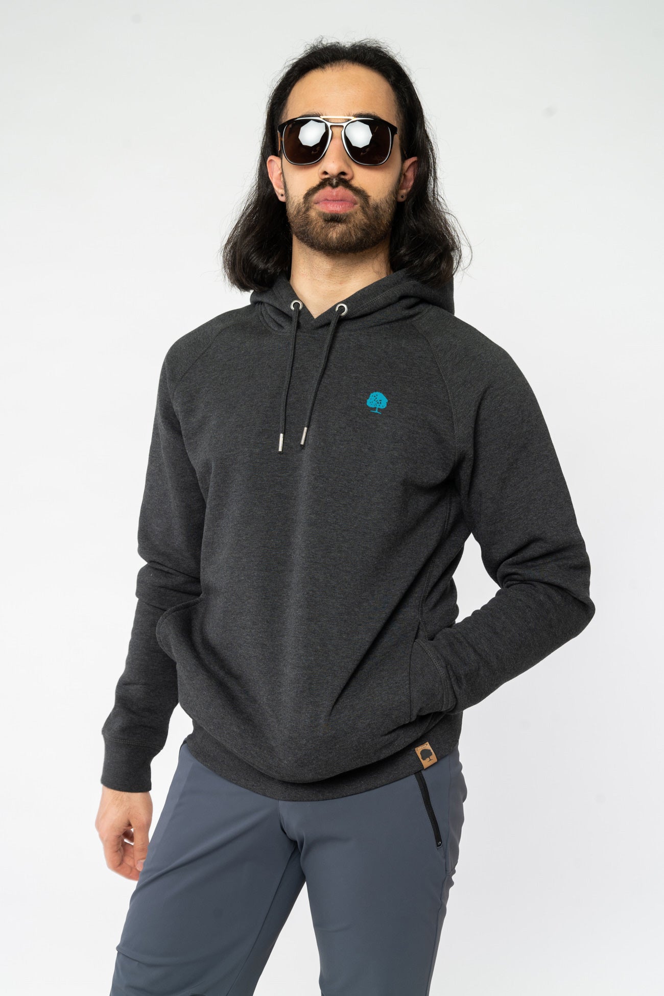 M-STSU824-Hoodie-Dark-Heather-Grey-Vorne2