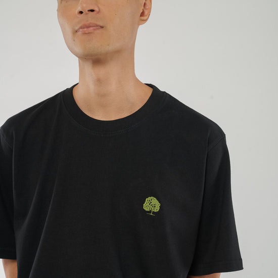M-STTM559-Heavy-T-Shirt-mit-edler-Stickerei-Black-Detail