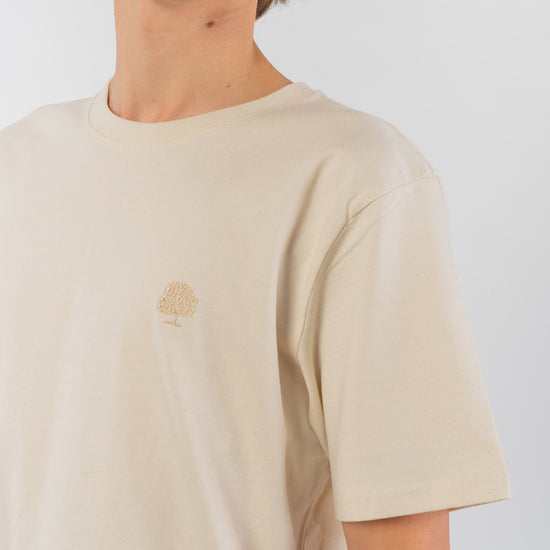 M-STTM559-Heavy-T-Shirt-mit-edler-Stickerei-fuer-aus-Bio-Baumwolle-Natur-Mode-Herren-SAHAN-Natural-Raw-Vorne4