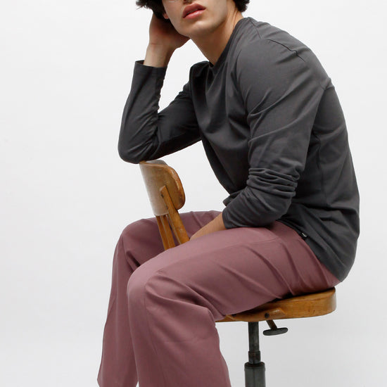 M-STTM560-Longsleeve-Bio-fuer-Maenner-Nachhaltig-Anthrazite-Detail-2
