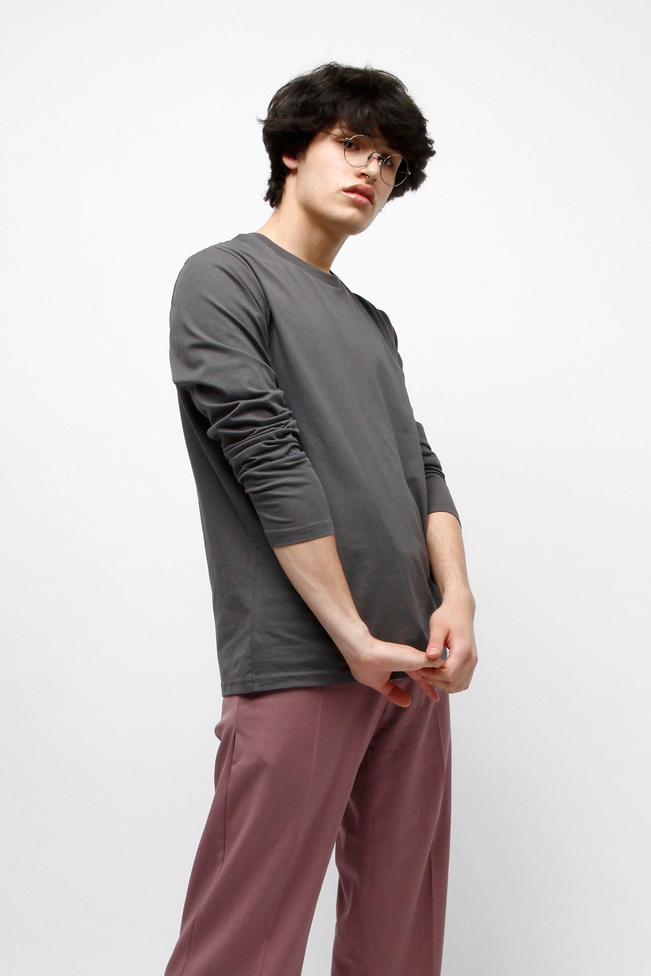 M-STTM560-Longsleeve-Bio-fuer-Maenner-Nachhaltig-Anthrazite-Detail
