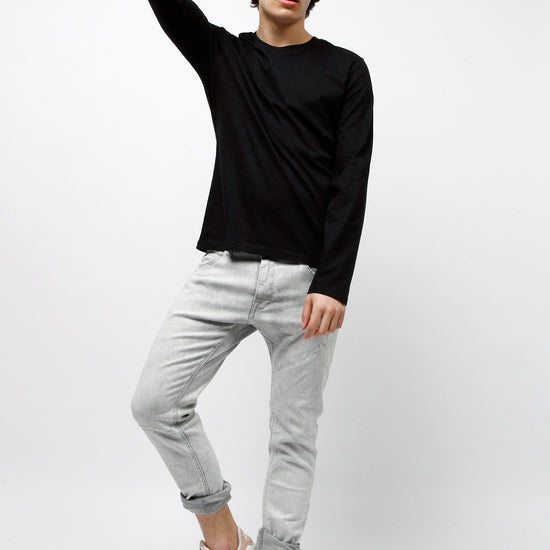 M-STTM560-Longsleeve-Bio-fuer-Maenner-Nachhaltig-Black-Vorne