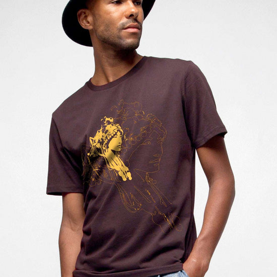 M-STTU169-Basic-T-Shirt-aus-Bio-Baumwolle-mit-Druck-Asian-Woman-Red-Brown-Model