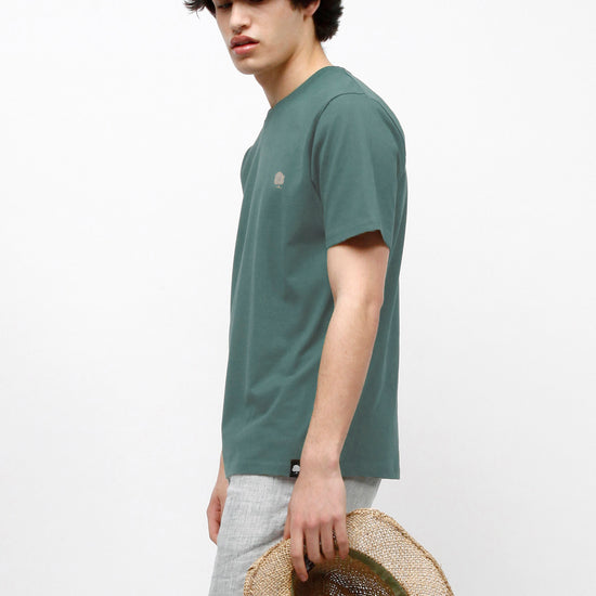 M-STTU171-Heavy-T-Shirt-mit-Stickerei-aus-Bio-Baumwolle-Mode-Oekologisch-YUCIO-Green-Bay-Vorne2