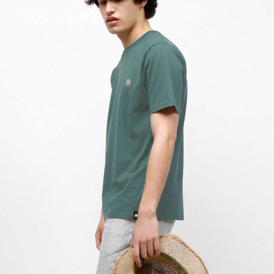 M-STTU171-Heavy-T-Shirt-mit-Stickerei-aus-Bio-Baumwolle-Mode-Oekologisch-YUCIO-Green-Bay-Vorne2