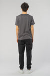 M-STTU647-T-Shirt-mit-offenem-Saum-aus-Bio-Baumwolle-Naturmode-Online-Herren-SENECA-Anthracite-Vorne1
