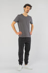 M-STTU647-T-Shirt-mit-offenem-Saum-aus-Bio-Baumwolle-Naturmode-Online-Herren-SENECA-Anthracite-Vorne4