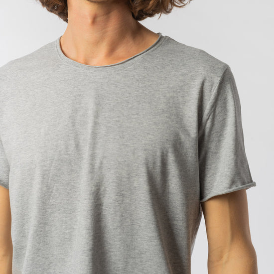 M-STTU647-T-Shirt-mit-offenem-Saum-aus-Bio-Baumwolle-Naturmode-Online-Herren-SENECA-Heather-Grey-Vorne4