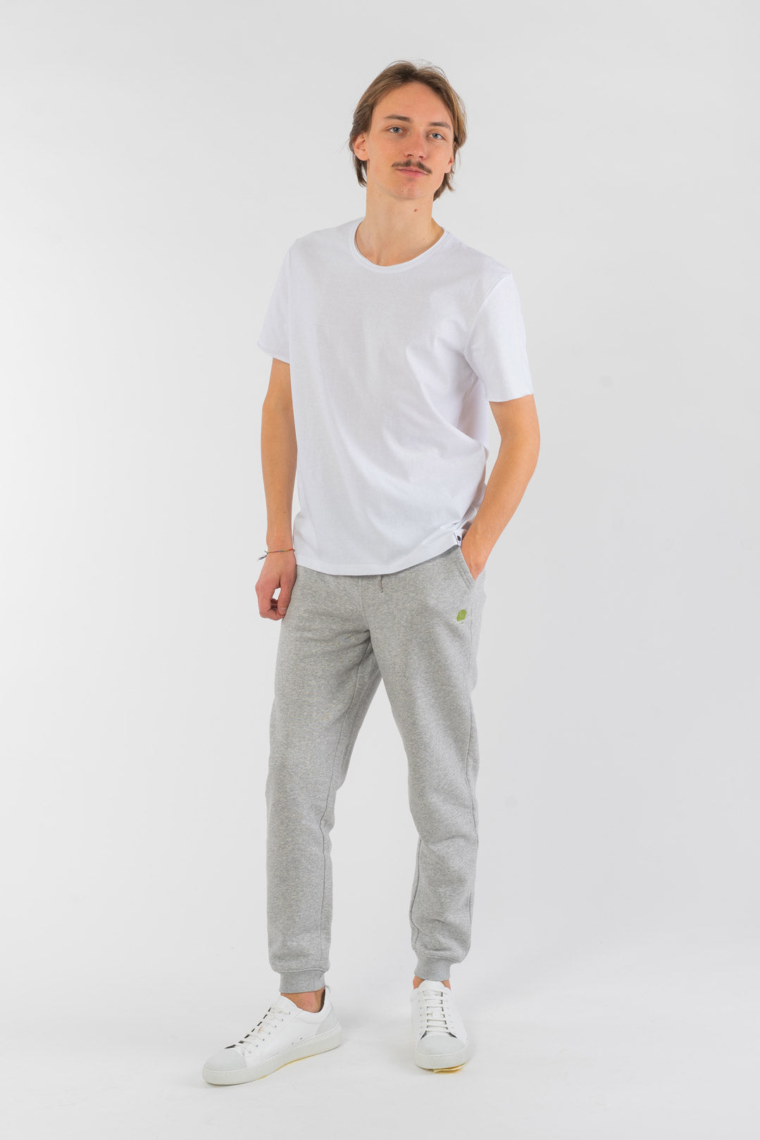 M-STTU647-T-Shirt-mit-offenem-Saum-aus-Bio-Baumwolle-Naturmode-Online-Herren-SENECA-White-Vorne4yLd3HjEoKw89q