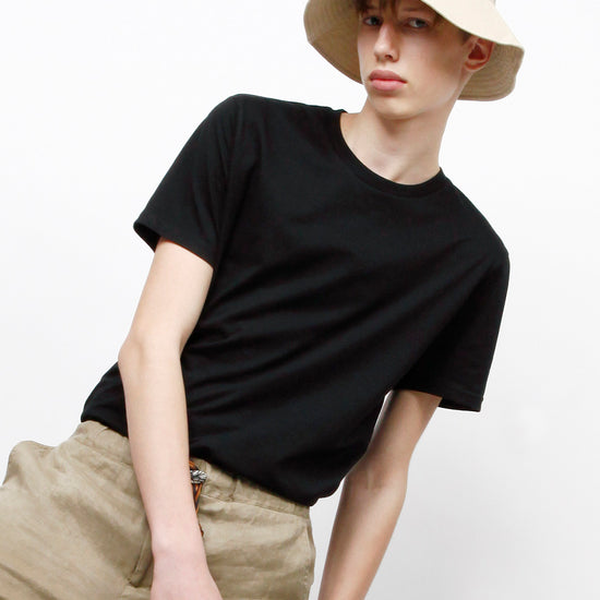 M-STTU755-Larix-Bio-Standard-T-Shirt-Fair-Trade-Black-Vorne-3