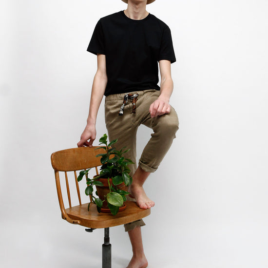 M-STTU755-Larix-Bio-Standard-T-Shirt-Fair-Trade-Black-Vorne
