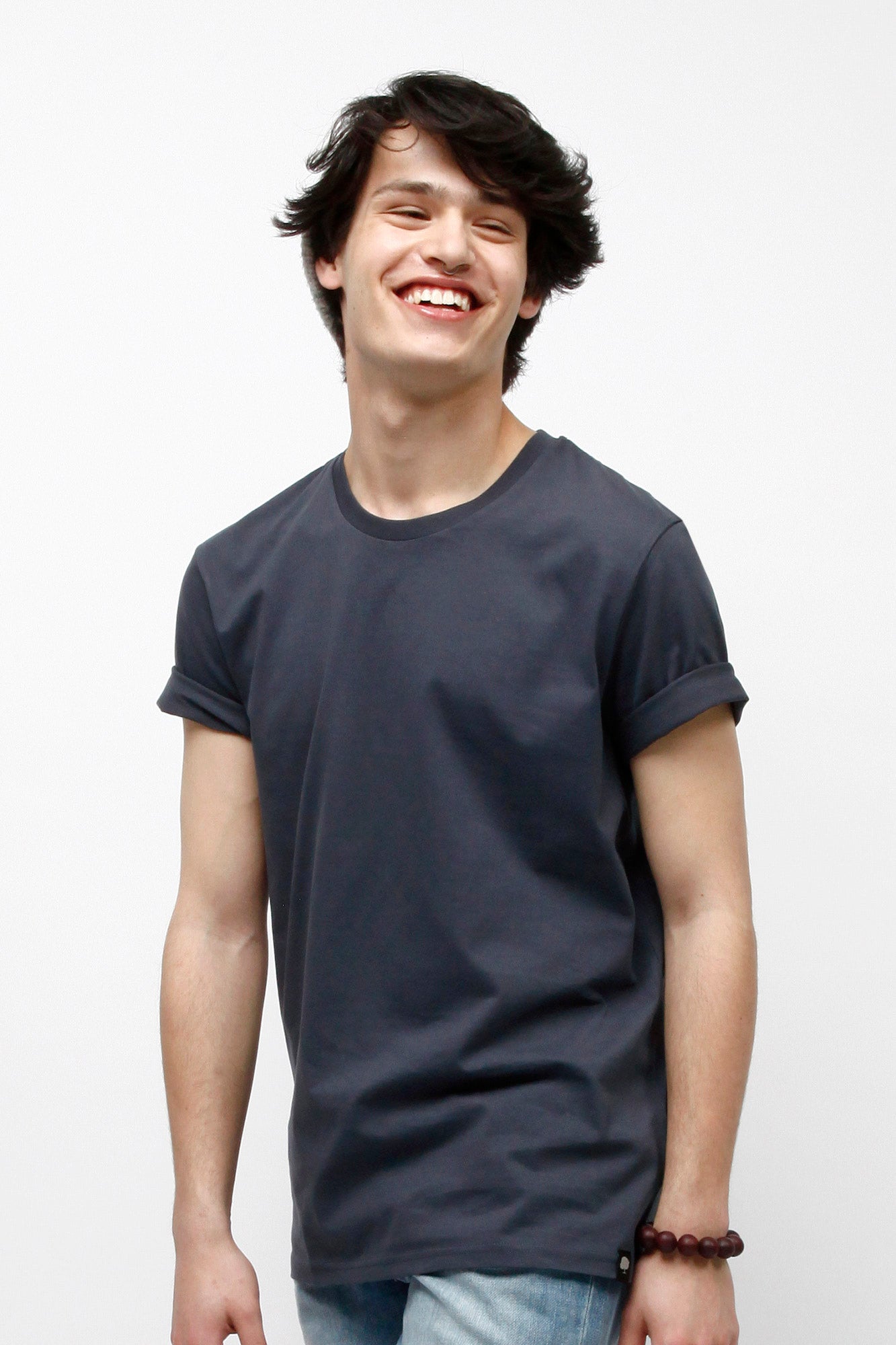 M-STTU755-Larix-Bio-Standard-T-Shirt-Fair-Trade-India-Ink-Grey-Detail
