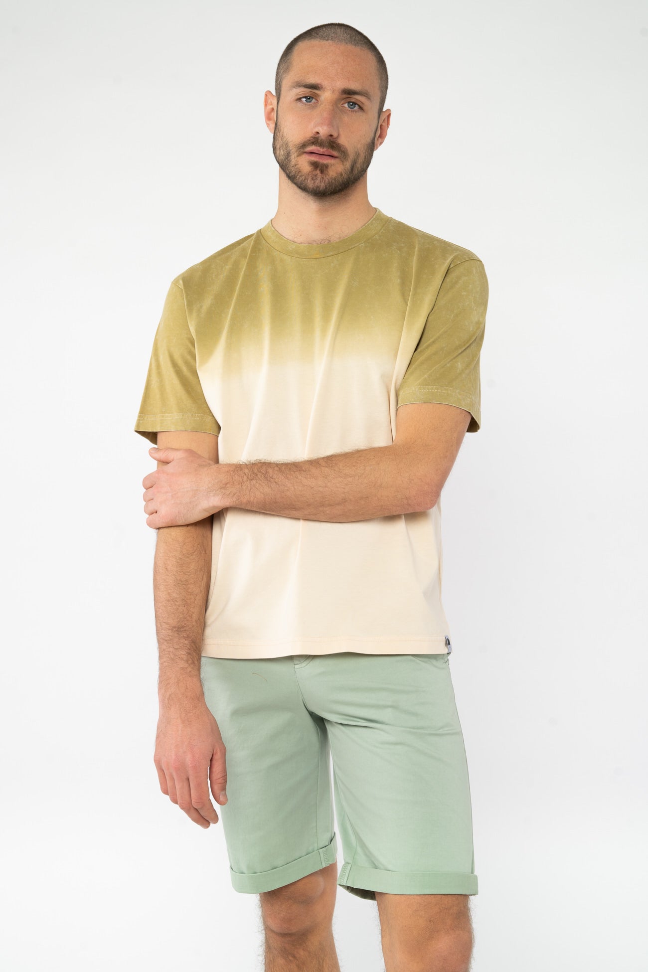M-STTU759-Tie-Dye-T-Shirt-Maenner-Olive-Oil