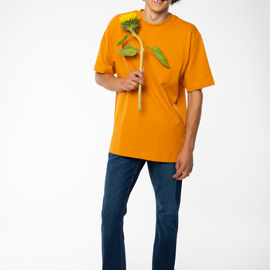 M-STTU788-Relaxed-Fit-Heavy-Weight-T-Shirt-aus-Bio-Baumwolle-Fair-Trade-Klamotten-CYNARI-Day-Fall-Style