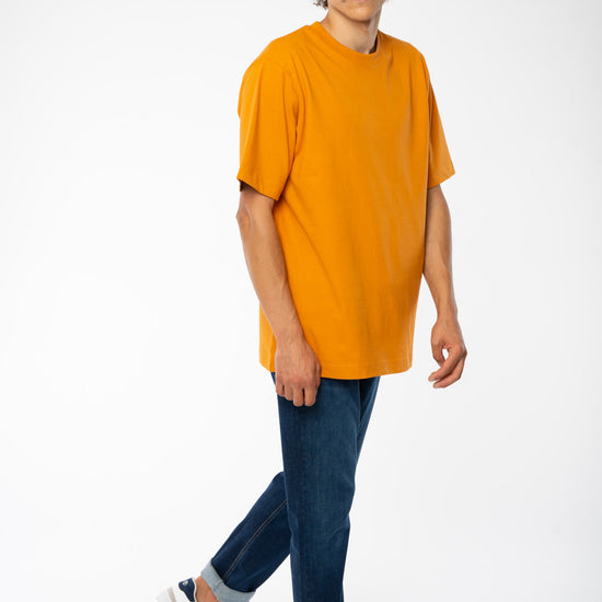 M-STTU788-Relaxed-Fit-Heavy-Weight-T-Shirt-aus-Bio-Baumwolle-Fair-Trade-Klamotten-CYNARI-Day-Fall-Vorne2