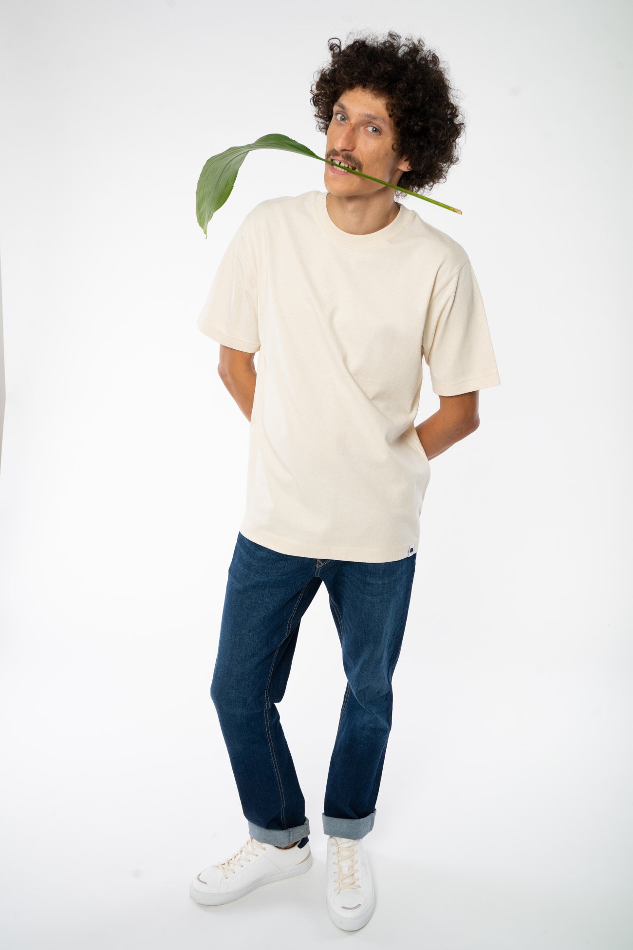 M-STTU788-Relaxed-Fit-Heavy-Weight-T-Shirt-aus-Bio-Baumwolle-Fair-Trade-Klamotten-CYNARI-Natural-Raw-Style