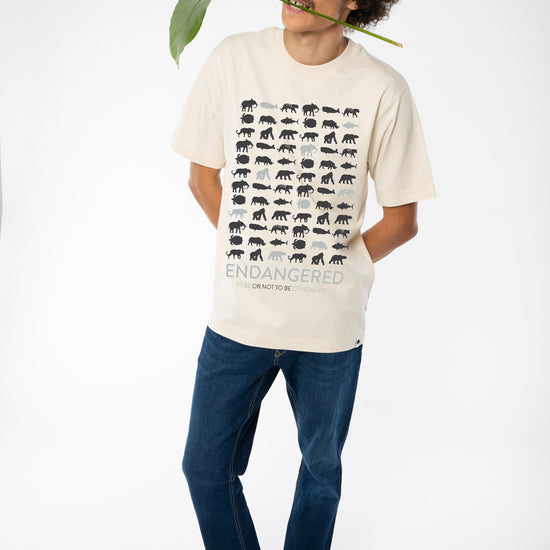 M-STTU788-T-Shirt-aus-Bio-Baumwolle-Endangered-Natural-Raw-Model