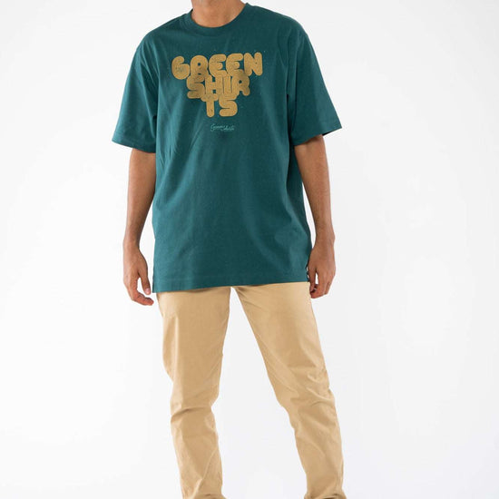 M-STTU788-T-Shirt-aus-Bio-Baumwolle-mit-Druck-Green-Shirts-TS-Glazed-Green-Model