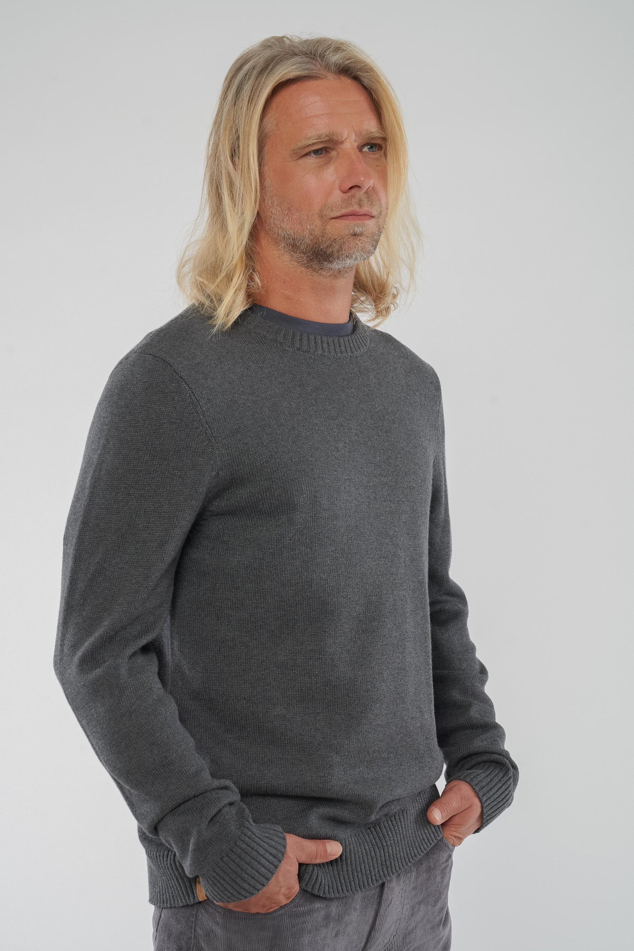 M-TCM2545-Highline-Cotton-Crew-Sweater-aus-Bio-Baumwolle-Naturmode-Online-Herren-ANTIOCHA-Dark-Grey-Heather-Vorne0yG3pcbUdobuQ