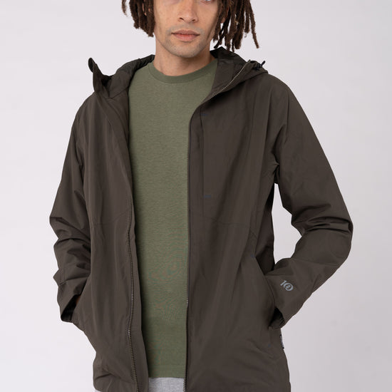 M-TCM3538-NIMBUS-Regenjacke-aus-Recyceltem-Polyester-Fair-Trade-T-Shirt-XENUX-Black-Olive-Green-Vorne21