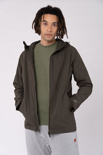 M-TCM3538-NIMBUS-Regenjacke-aus-Recyceltem-Polyester-Fair-Trade-T-Shirt-XENUX-Black-Olive-Green-Vorne21