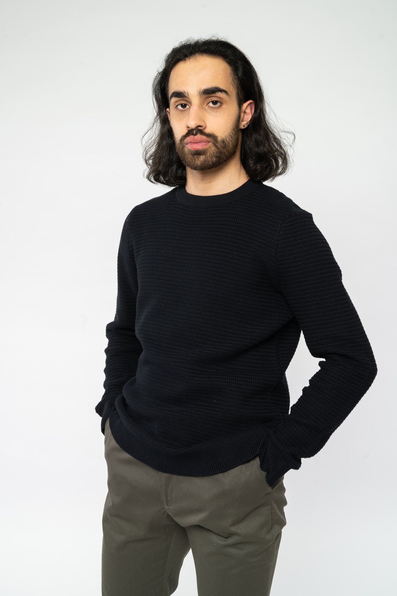M-mw-252-301-MAGESH-Rippstrickpullover-aus-Bio-Baumwolle-Fair-Gehandelte-T-Shirts-Herren-RESSEN-Schwarz-Vorne