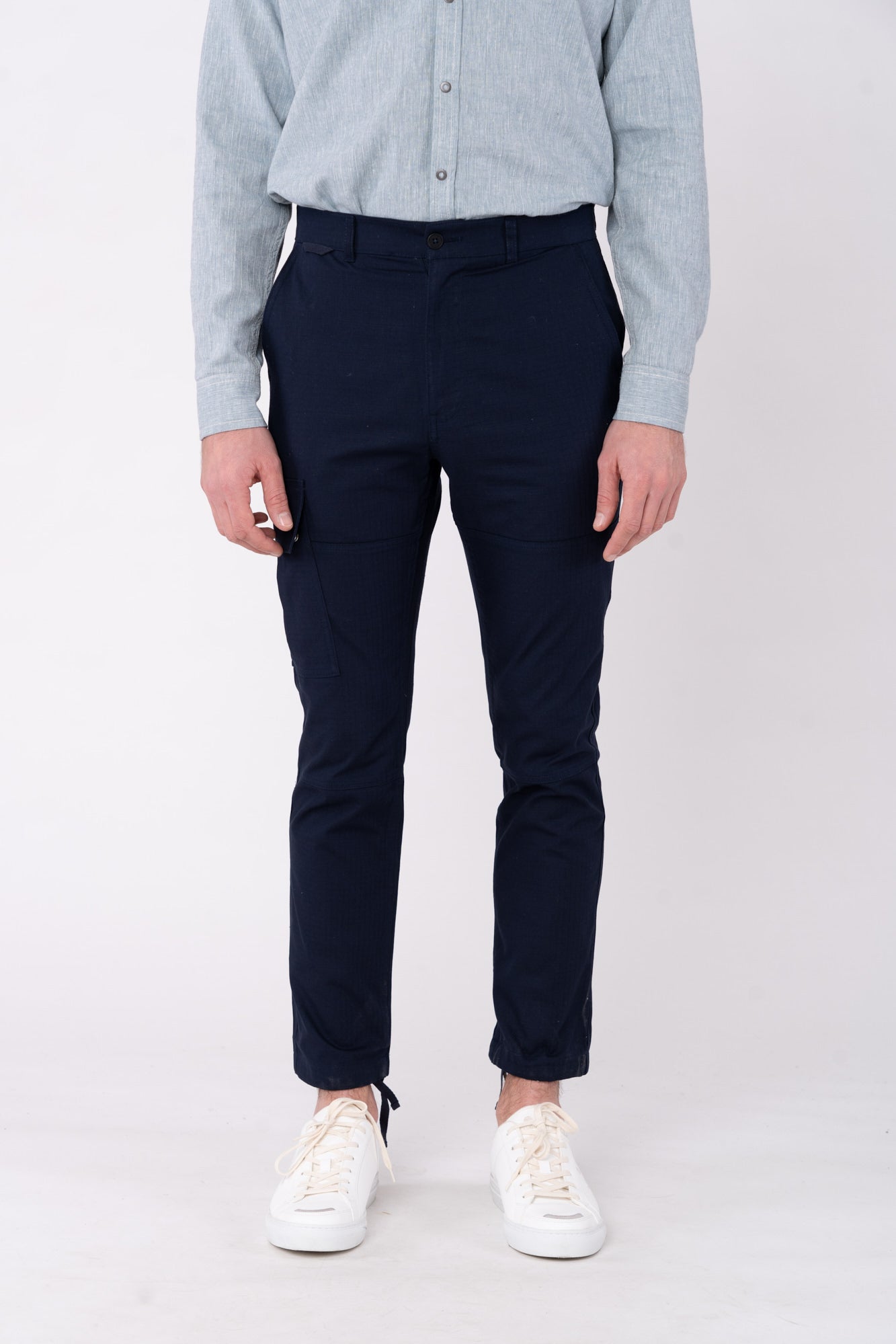 M-mw-rajesh-RAJESH-Cargohose-aus-Bio-Baumwolle-Fairtrade-Kleidung-KHENNER-Navy-Vorne4