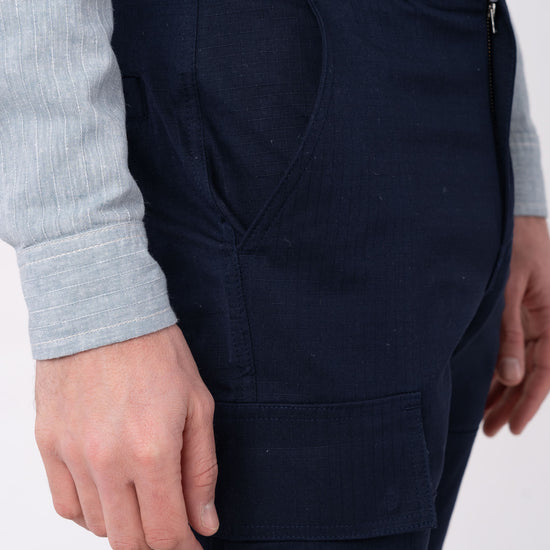 M-mw-rajesh-RAJESH-Cargohose-aus-Bio-Baumwolle-Fairtrade-Kleidung-KHENNER-Navy-Vorne5