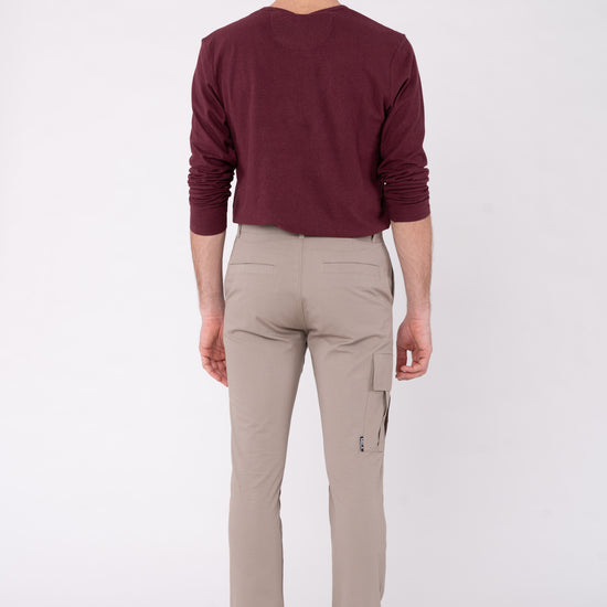 M-mw-rajesh-RAJESH-Cargohose-aus-Bio-Baumwolle-Fairtrade-Kleidung-KHENNER-Taupe-Vorne2