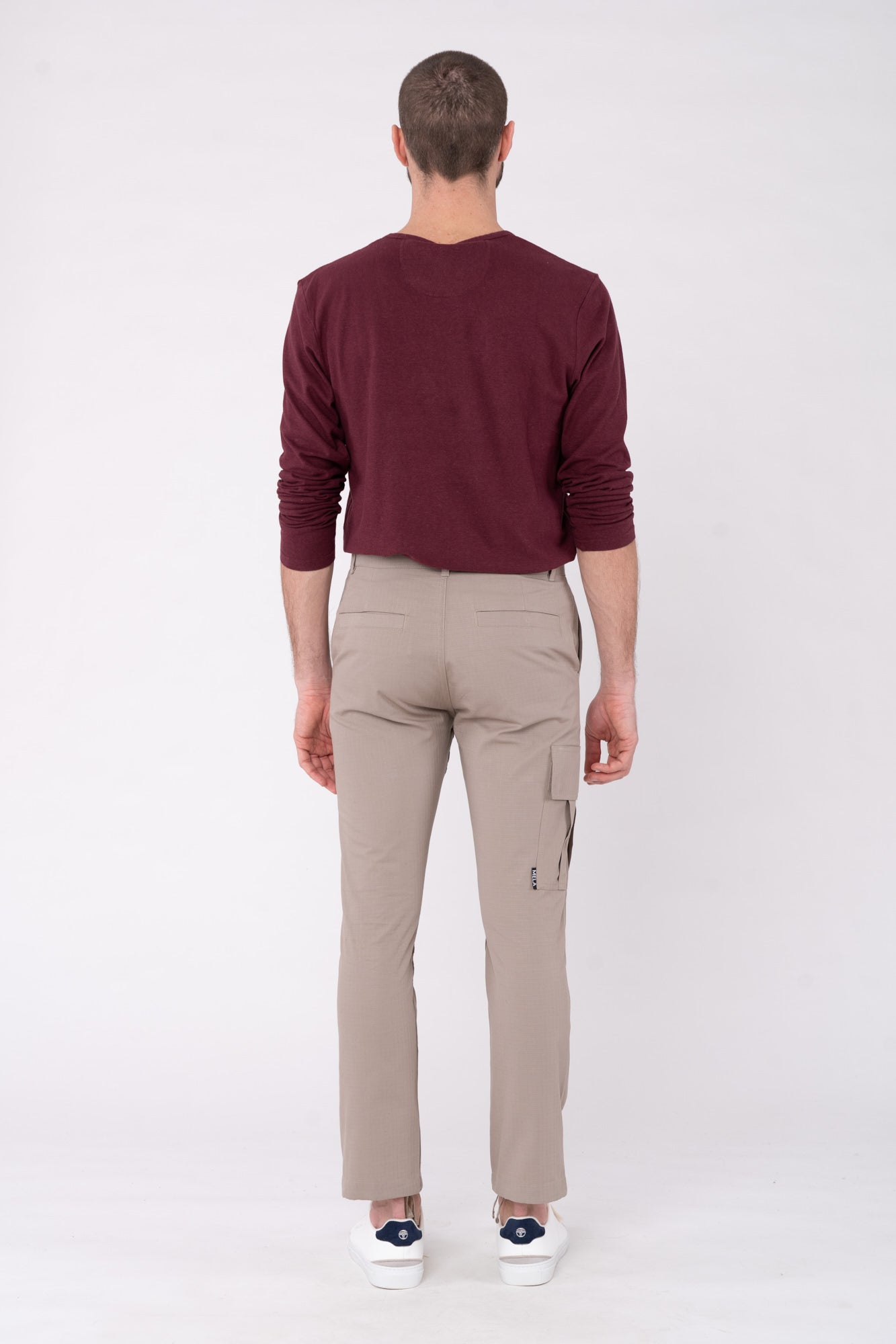 M-mw-rajesh-RAJESH-Cargohose-aus-Bio-Baumwolle-Fairtrade-Kleidung-KHENNER-Taupe-Vorne2
