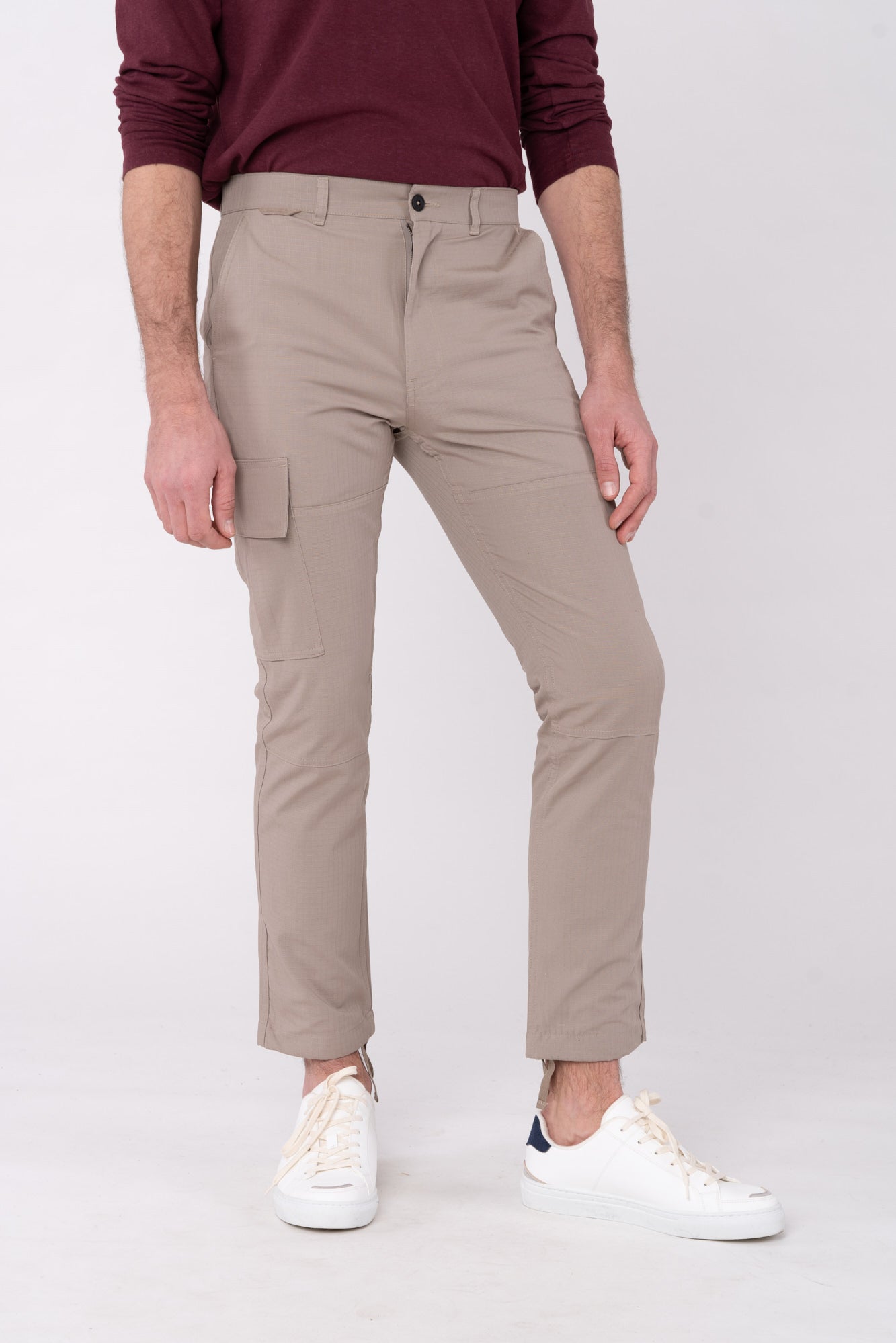 M-mw-rajesh-RAJESH-Cargohose-aus-Bio-Baumwolle-Fairtrade-Kleidung-KHENNER-Taupe-Vorne3