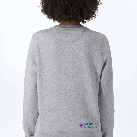Meliertes Sweatshirt grau mit Rundhalsausschnitt, Logo am Saum auf der Rückseite
