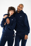 STSU856-boxy-hoodie-aus-bio-baumwolle-bio-baumwolle-kleidung-unisex-French-Navy-detail