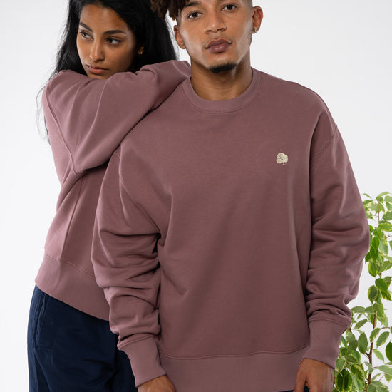 STSU857-boxy-sweatshirt-aus-bio-baumwolle-fair-produzierte-mode-unisex-Kaffa-Coffee-full