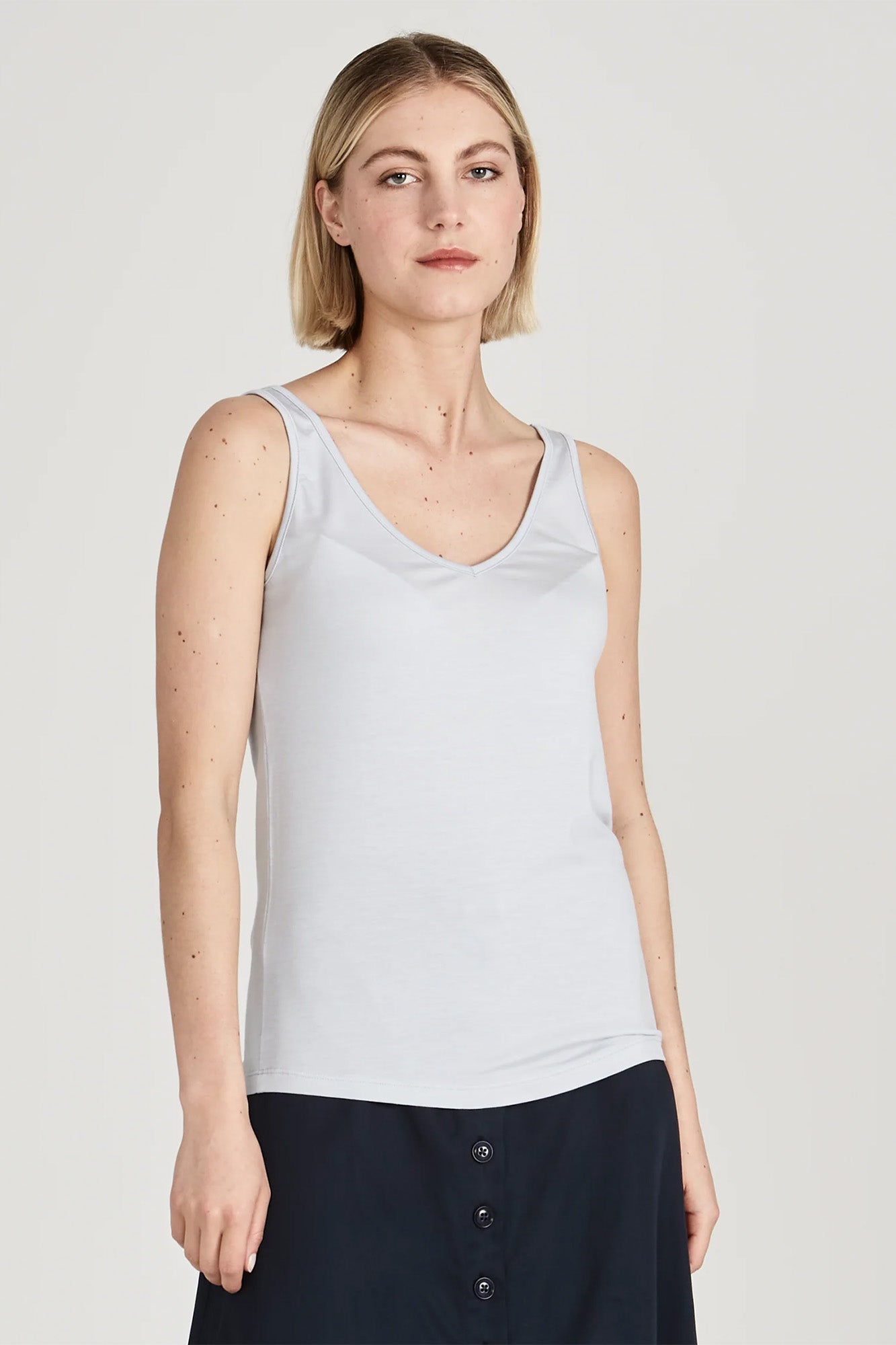 Top_VICTORIA_aus_TENCEL_Lyocell-Top-GB1411-Misty_Blue_Tencel_994de039-b580-4f57-a904-87f02133c42b_1600x