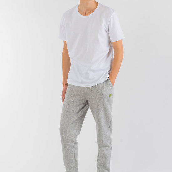U-STBM569-Jogginghose-aus-Bio-Baumwolle-Oeko-Mode-Online-Unisex-OVIDIUS-Heather-Grey-Vorne1