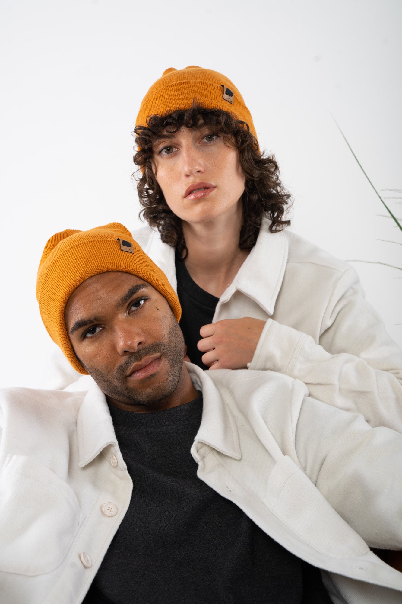 U-STJU845-Unisex-Overshirt-aus-Recyceltem-Polyester-Faire-Kleidung-Online-MERROK-Natural-Detail