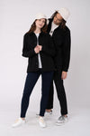 U-STJU845-unisex-overshirt-aus-recyceltem-polyester-faire-kleidung-Vorne-Black4