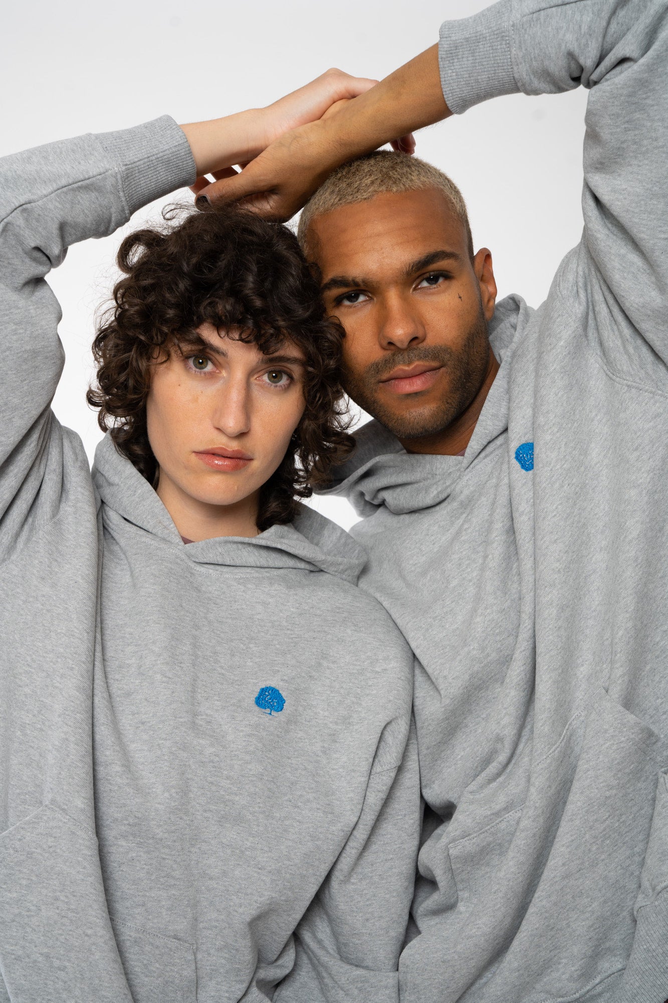 U-STSU797-Oversized-Boxy-Hoodie-aus-Bio-Baumwolle-Faire-Trade-Kleidung-PONDELEY-Heather-Grey-Detail