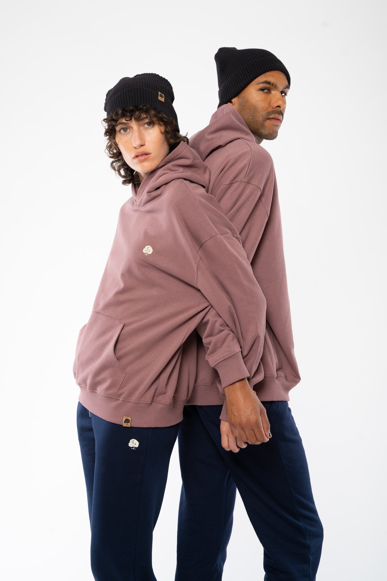 U-STSU797-Oversized-Boxy-Hoodie-aus-Bio-Baumwolle-Faire-Trade-Kleidung-PONDELEY-Kaffa-Coffee-Seite