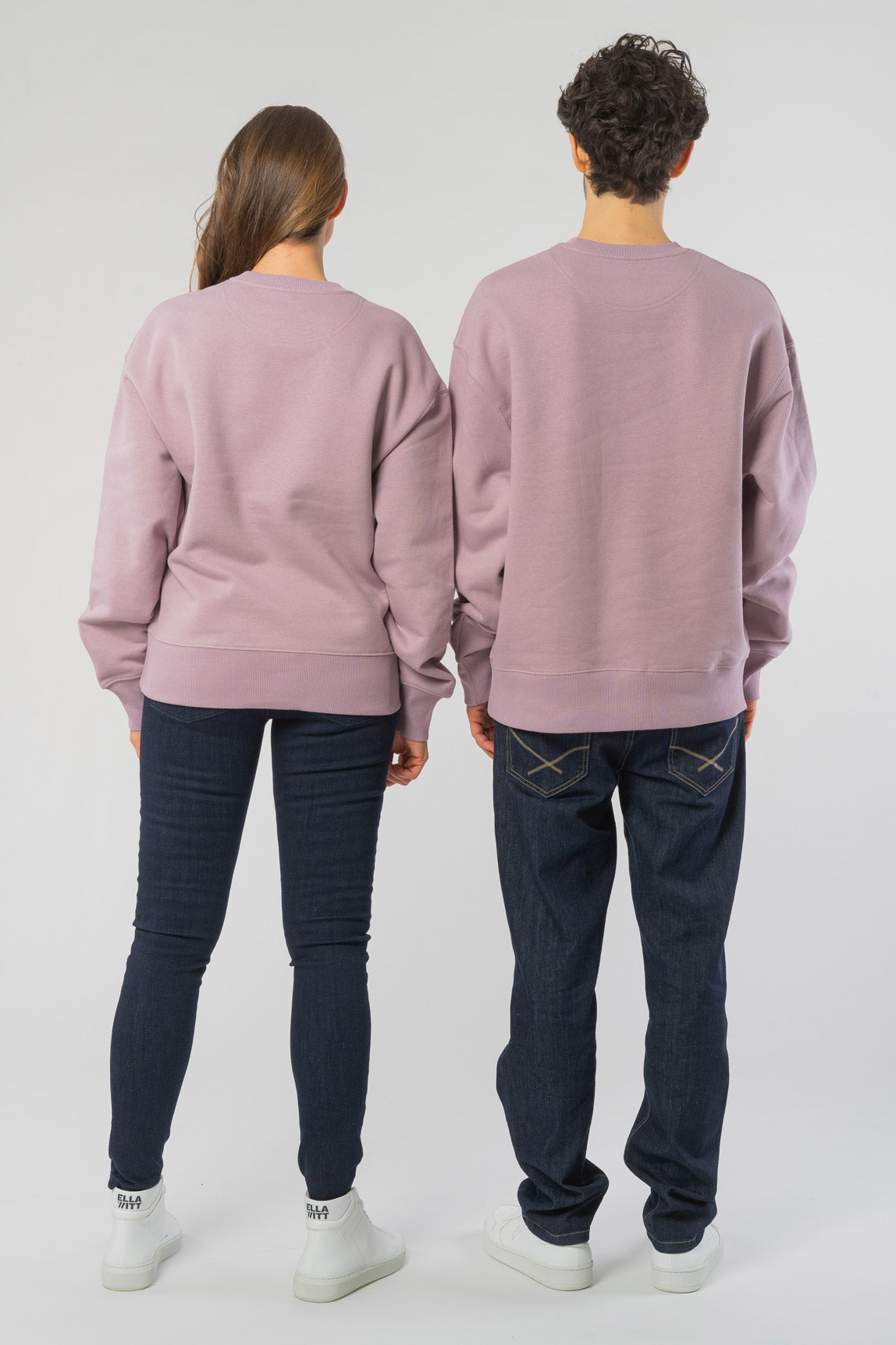 U-STSU857-Boxy-Sweatshirt-aus-Bio-Baumwolle-Fair-Produzierte-Mode-Unisex-NALU-Lilac-Petal-Vorne1