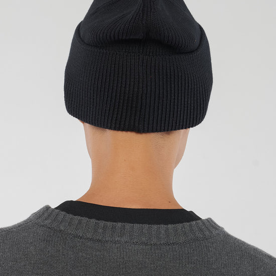 U-mw-590-301-KALI-Strickmuetze-aus-Bio-Baumwolle-Kleidung-Fair-Trade-Bio-Frauen-LICAP-Schwarz-Hinten2