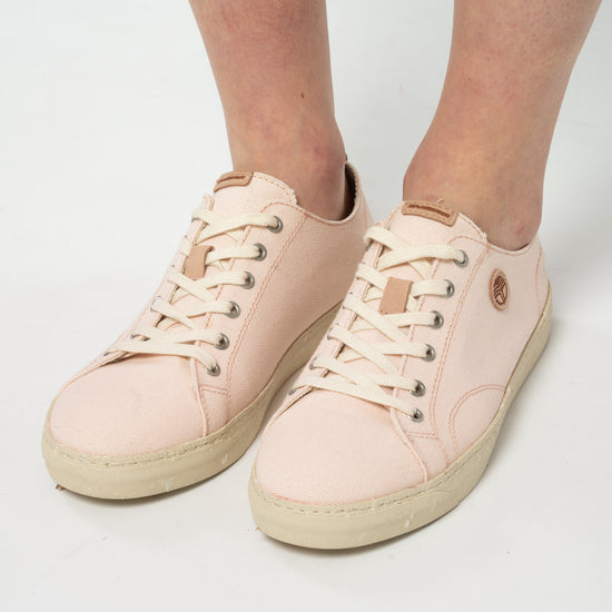 W-1-1-LIFE-Laessige-Sommer-Schuhe-aus-Recycelte-Materialien-Fairtrade-Kleidung-Frauen-LIFE-Loto-Detail