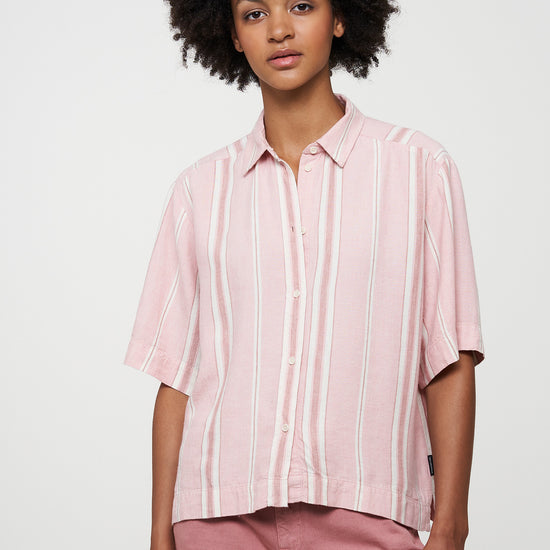 W-104007-PILEA-Gestreiftes-Shirt-aus-ECOVERO-Fair-Trade-Mode-Online-Frauen-RENKAR-Rose-701_2