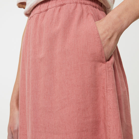 W-105032-ZEDOARY-Rock-aus-ECOVERO-Online-Shop-Mode-GONDOLEO-Ash-Rose-Vorne4