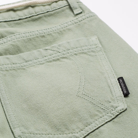 W-106008-ERICA-Hose-aus-Bio-Baumwolle-Kleidung-Fair-Trade-Bio-Frauen-JOINA-Leaf-Green-Vornedetail_02