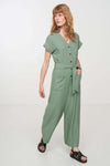 W-106009-DIANELLA-Jumpsuit-aus-ECOVERO-Oekomode-HOMAKE-Leaf-Green-Vorne1