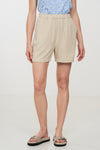 W-106027-FIR-Shorts-aus-ECOVERO-Online-Mode-Shop-BENKK-Oat-Milk-Vorne2
