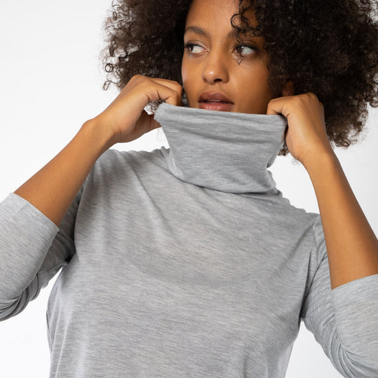 W-18822f-Rollkragenshirt-aus-Tencel-Onlineshop-Mode-ZEEGAHA-Heather-Grey-Detail